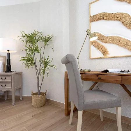 Genteel Duquesa De Parcent Apartment Malaga